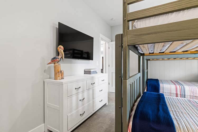 Ground Floor Twin Bunks with Private Bath