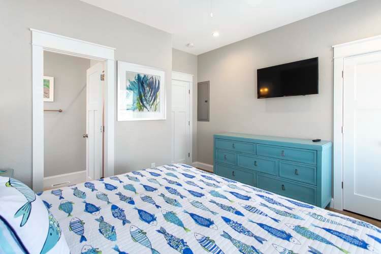 Ground Floor King with Private Bath