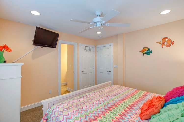 Ground Floor King with Private Bath