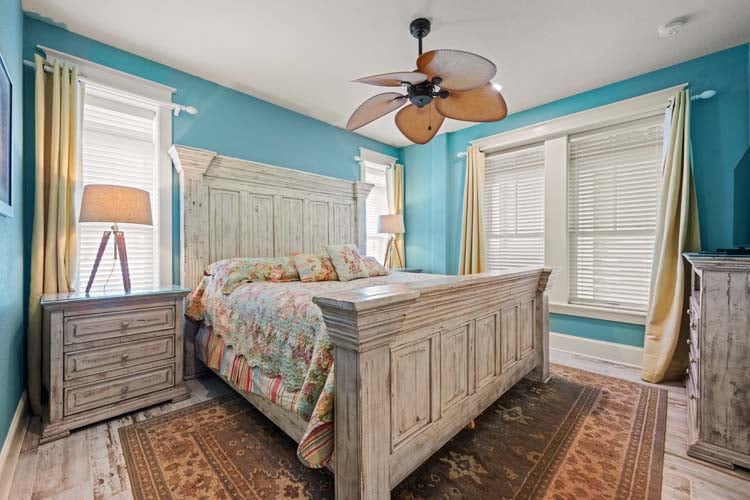 Ground Floor King with Private Bath