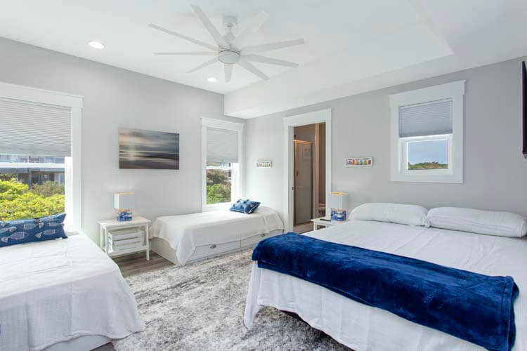 1st Floor Queen and Twins with Private Bath