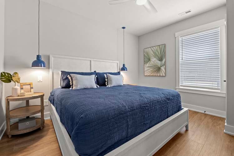 Ground Floor King with Private Bath