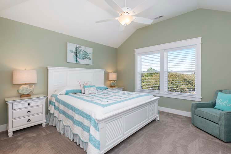 2nd Floor King with Private Bath