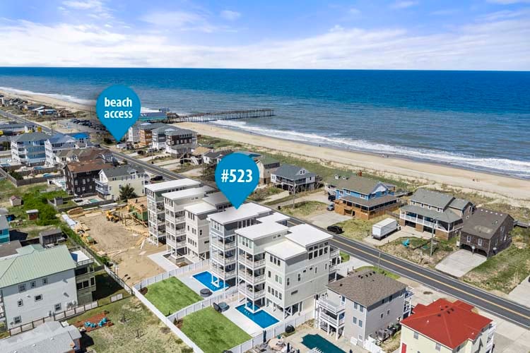 Beach Access & Avalon Pier Down The Street