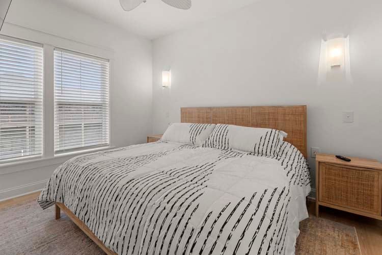 1st Floor King with Private Bath (10)