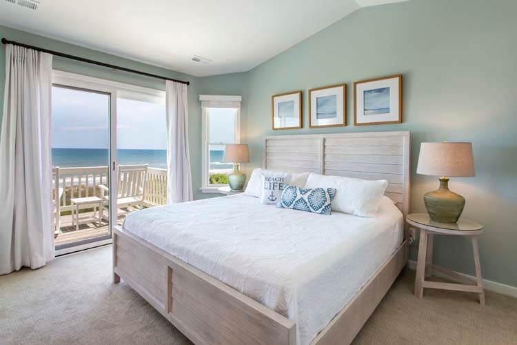 2nd Floor King with Private Bath