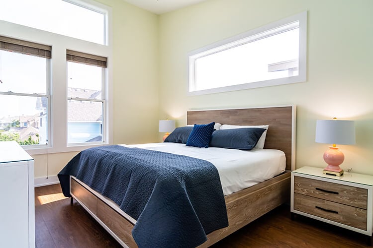 2nd Floor King with Private Bath