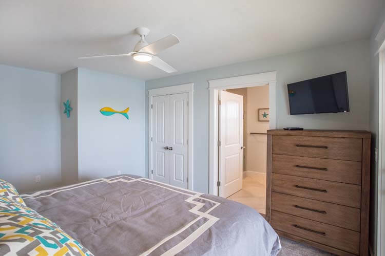 Ground Floor King with Private Bath