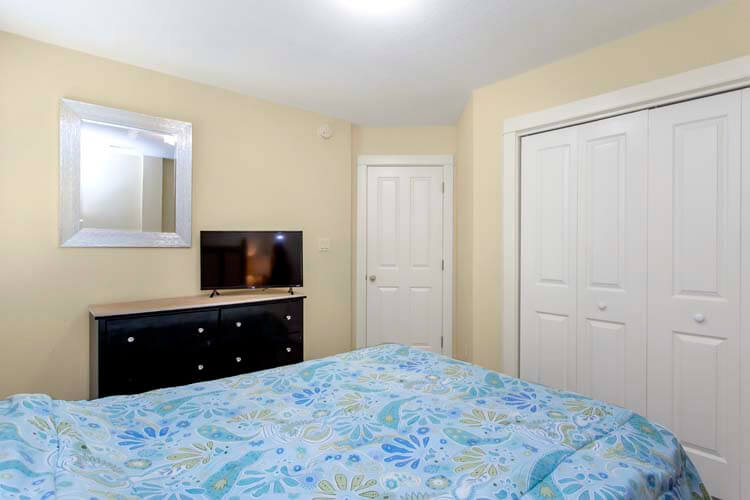 Ground Floor Queen Bedroom