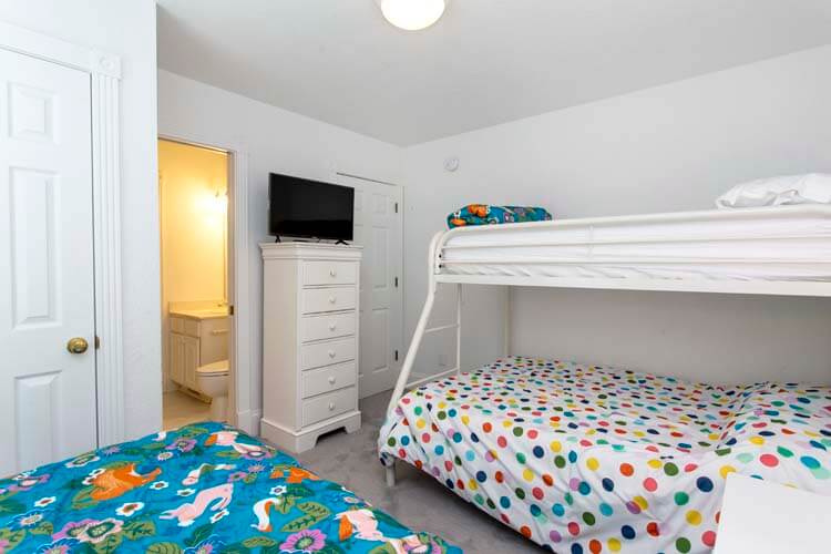 1st Floor Pyramid Bunk & Twin with Shared Bath
