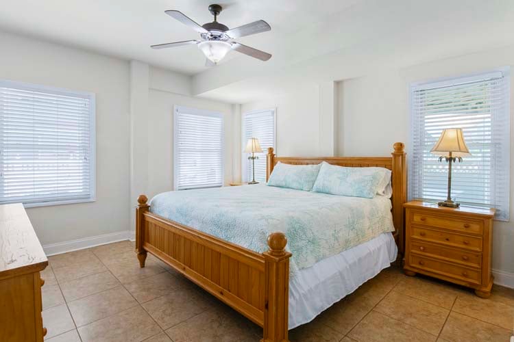 Ground Floor King with Private Bath