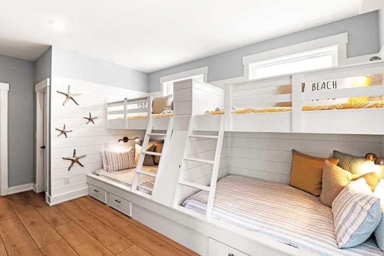 1st Floor Pyramid Bunks with Private Bath