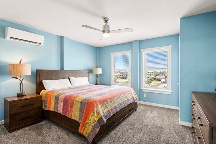 2nd Floor King with Shared Bath
