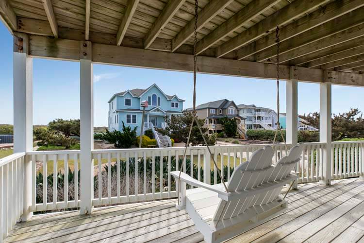 1st Floor Deck off of King Bedroom