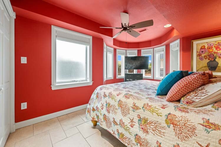 Ground Floor King with Private Bath