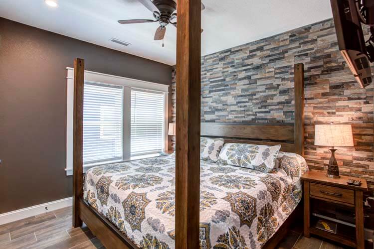 1st Floor King with Private Bath (10)