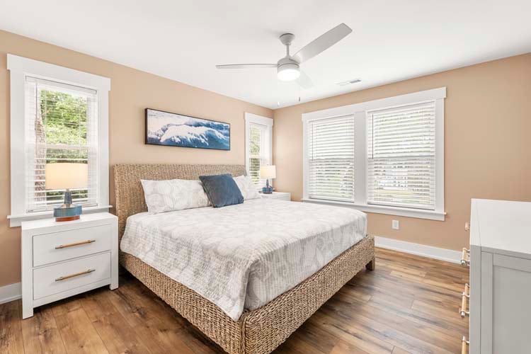 1st Floor King with Private Bath