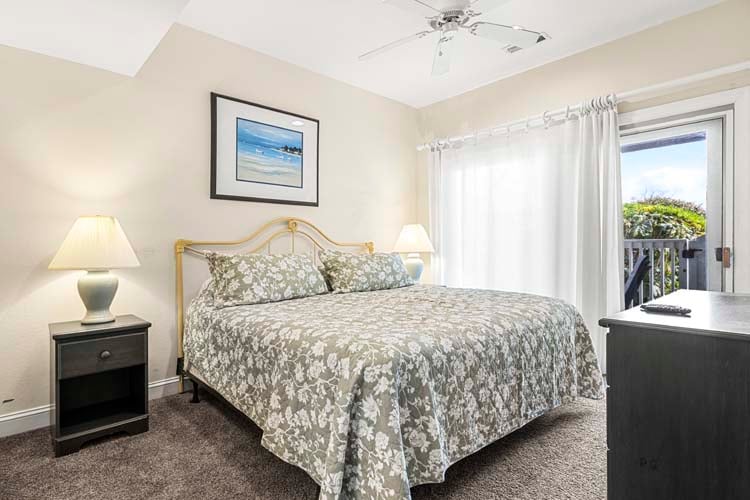 Ground Floor King with Private Bath