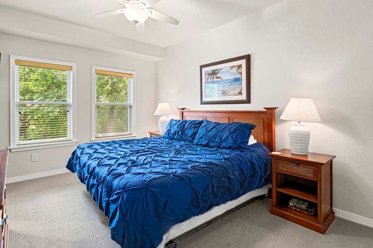 1st Floor King with Private Bath