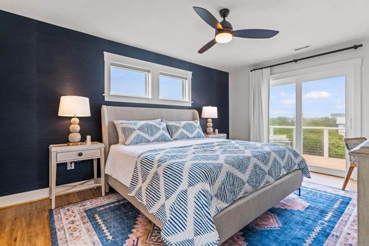 2nd Floor King with Private Bath