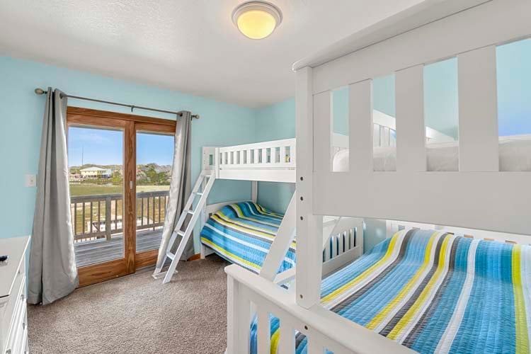 1st Floor Pyramid & Twin Bunk with Private Bath