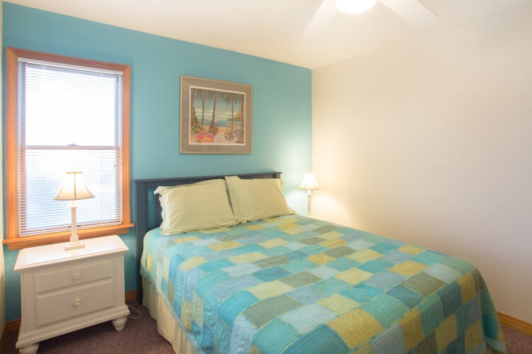 Ground Floor Queen with Private Bath