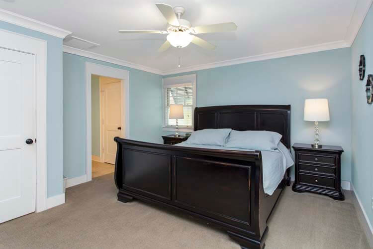 2nd Floor King with Private Bath