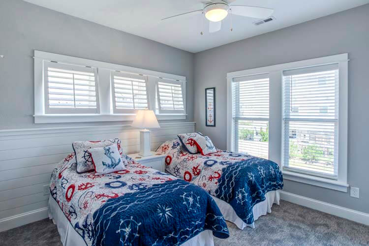 Twins with Private Bath (Can Convert to King)