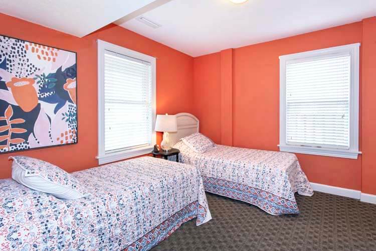 Ground Floor Twins with Private Bath