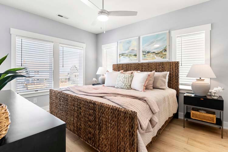 2nd Floor King with Private Bath