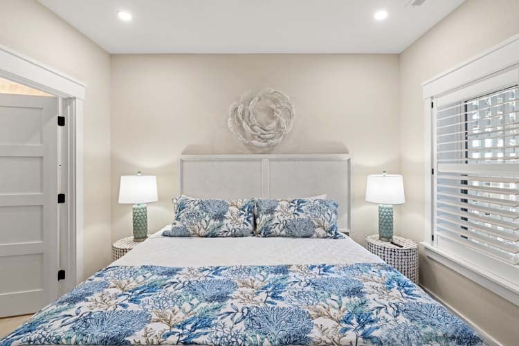 Ground Floor King with Private Bath