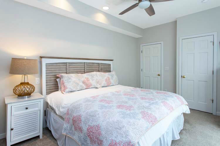 1st Floor King with Private Bath