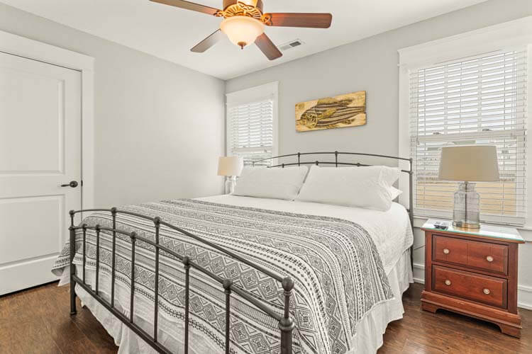 Ground Floor King with Private Bath