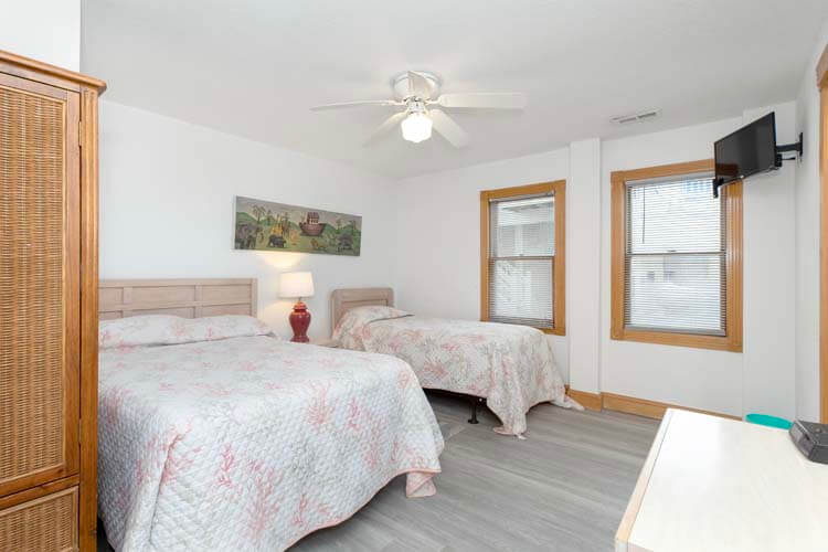 Ground Floor Double and Twin with Shared Bath