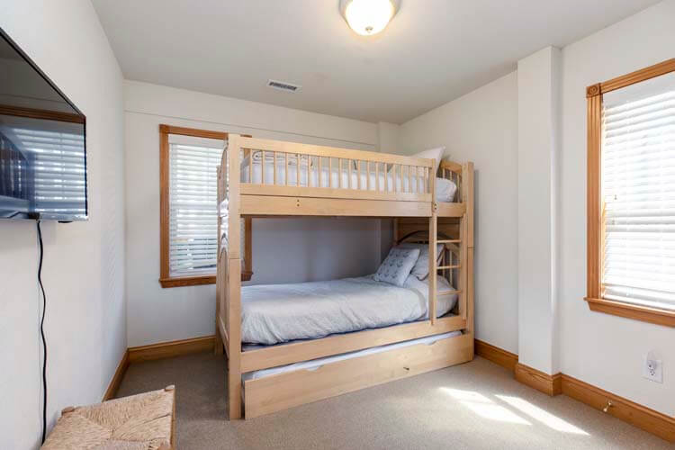 Ground Floor Twin Bunk with Shared Bath