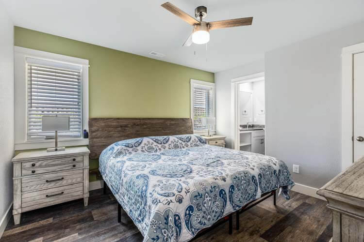 Ground Floor King with Private Bath