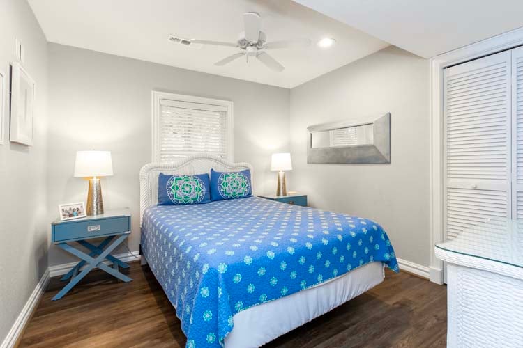 Ground Floor Queen Bedroom