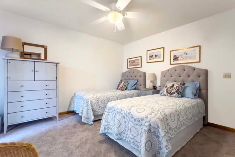 1st Floor Twins Bedroom