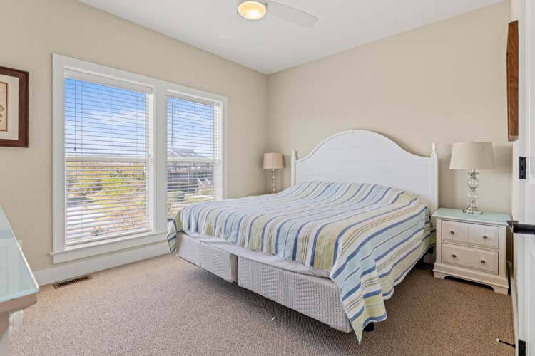 1st Floor King with Private Bath #9