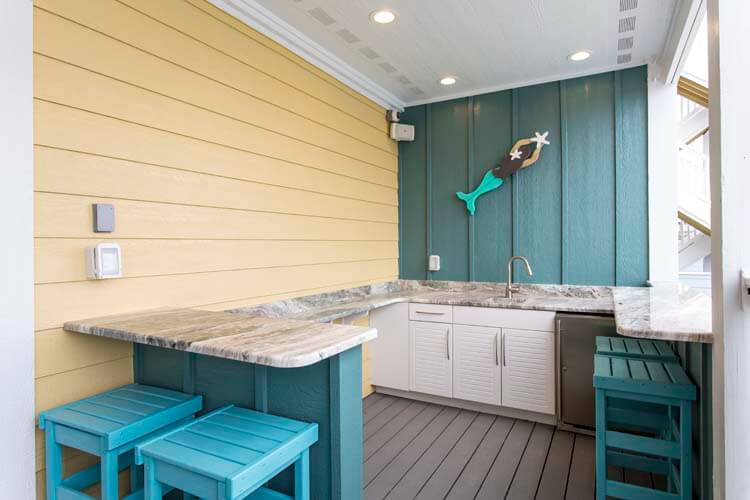 Covered Poolside Cabana