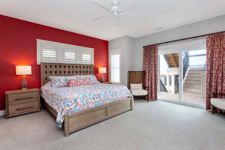 1st Floor King with Private Bath (7)