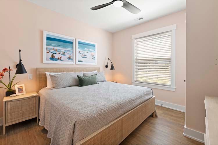 Ground Floor King with Private Bath