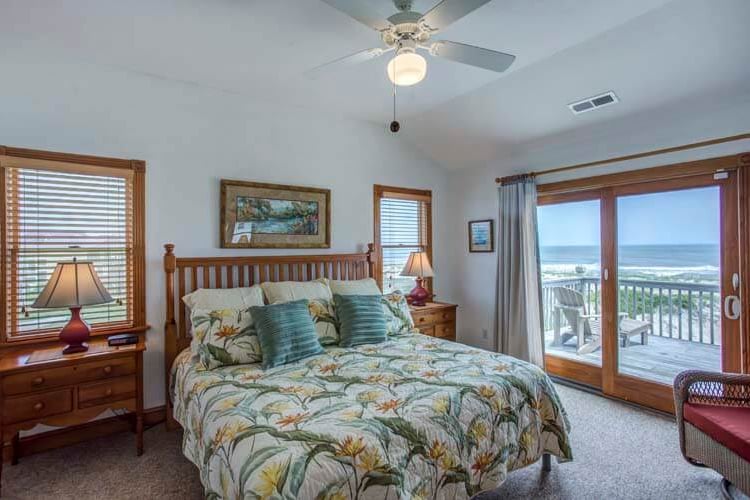 2nd Floor King with Private Bath