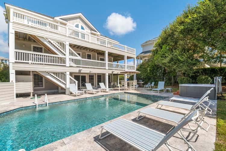 7 BR : 6.2 BA in DUCK