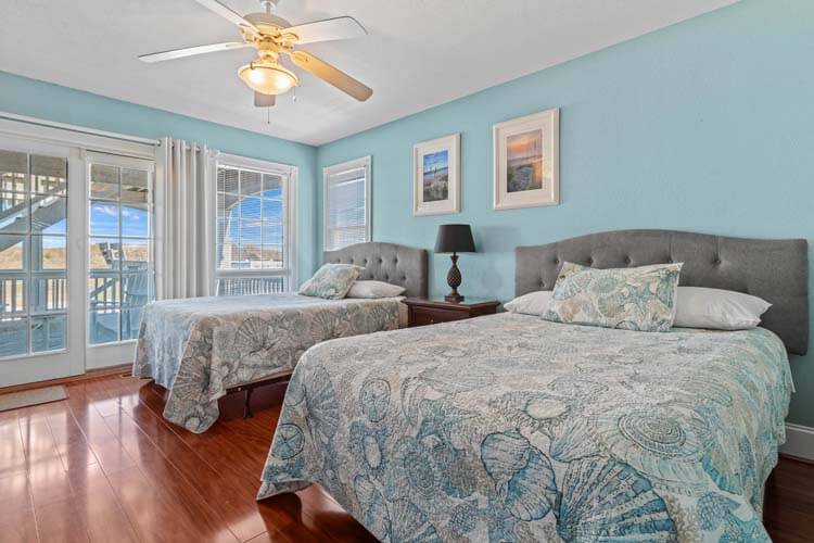 1st Floor Doubles with Private Bath (Waterfowl)