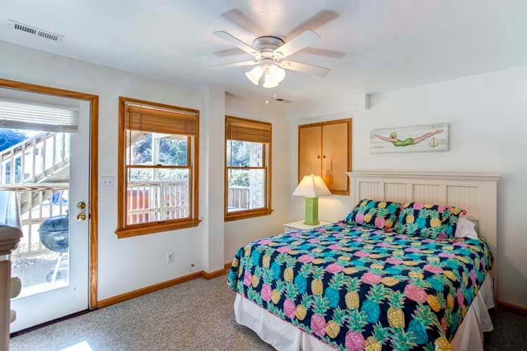 Ground Floor Queen with Shared Bath