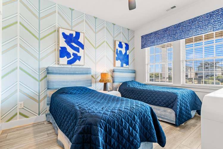 Ground Floor Twins with Shared Bath