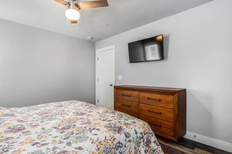 Ground Floor King with Private Bath