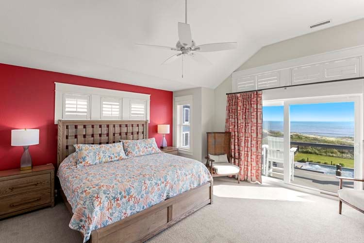 2nd Floor King with Private Bath (1)