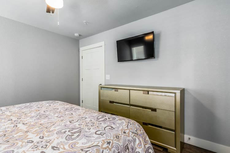 Ground Floor King with Private Bath